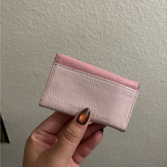 Miu miu two toned bicolor key case pink x light pink 6 keys - Picture 2 of 7